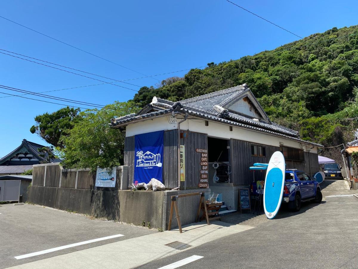 Guest House & Bar Diamond Head Mihana Ngoại thất bức ảnh