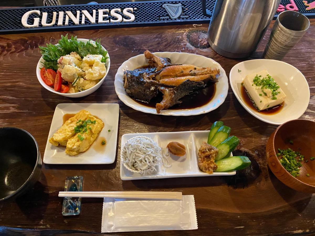 Guest House & Bar Diamond Head Mihana Ngoại thất bức ảnh