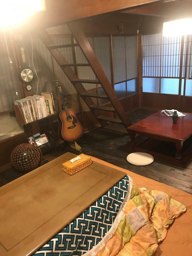 Guest House & Bar Diamond Head Mihana Ngoại thất bức ảnh