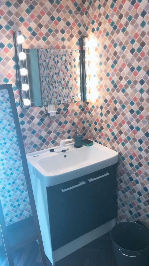 Guest House & Bar Diamond Head Mihana Ngoại thất bức ảnh